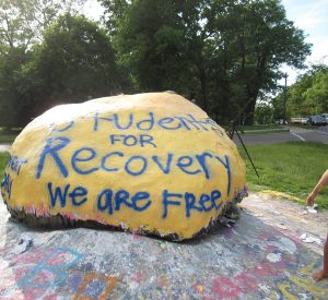 931213_466395796774090_1850611531_n